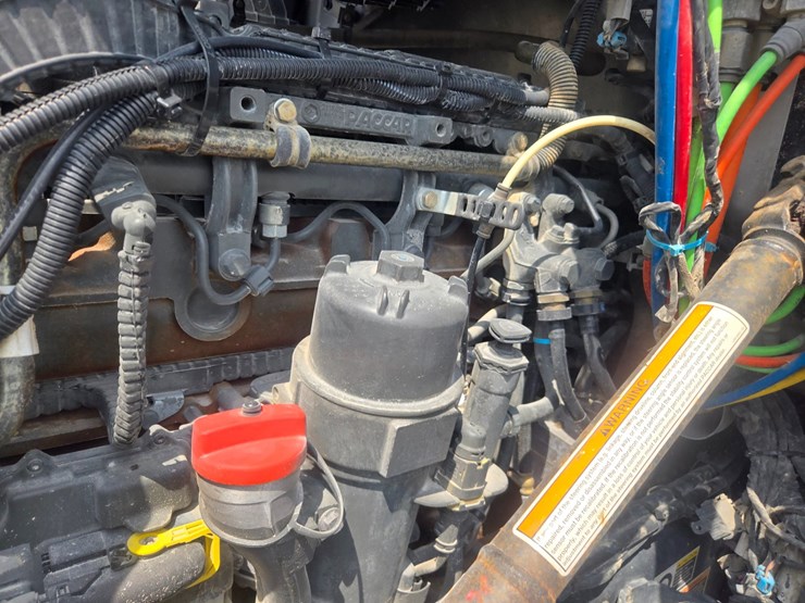 2019-kenworth-t680-image-24