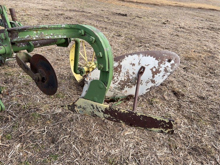 john-deere-one-bottom-plow-image-13