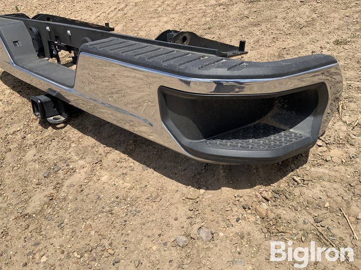 2022-chevrolet-2500-image-9