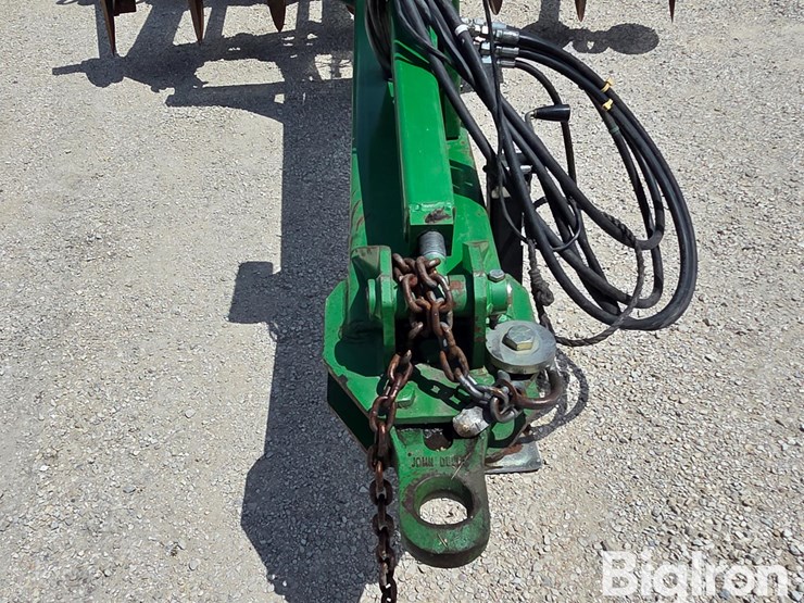 2010-john-deere-2700-image-9