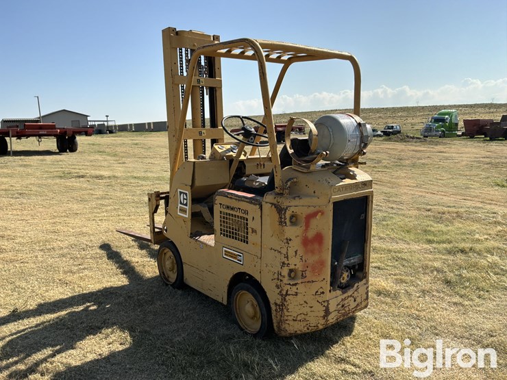 caterpillar-422s-image-7