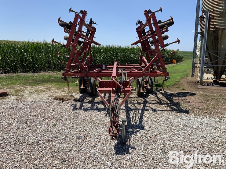 case-ih-4300-image-2