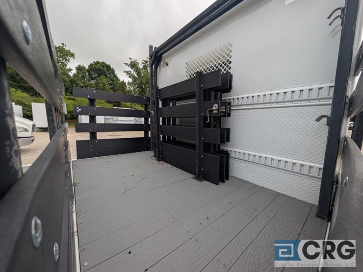 2012-freightliner-m2-stakebed-truck-image-29