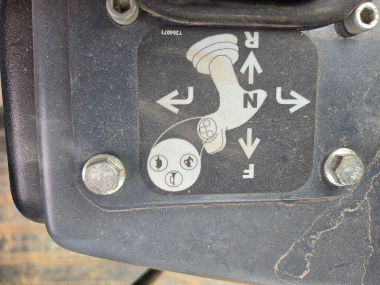 2015-deere-700k-image-52