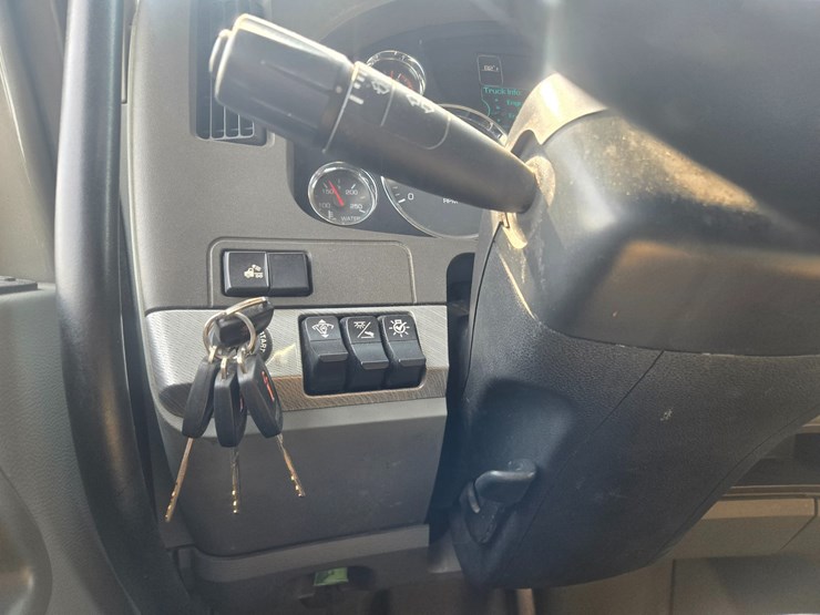 2018-kenworth-t680-image-61