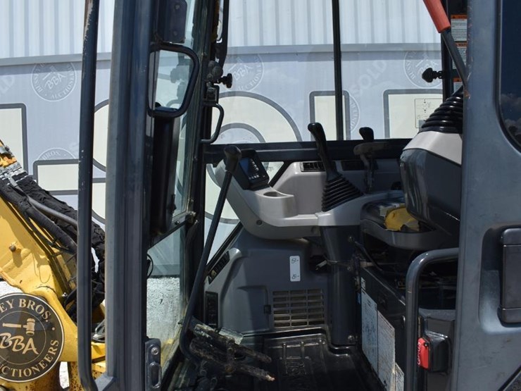 2016-komatsu-pc55mr-5-image-52