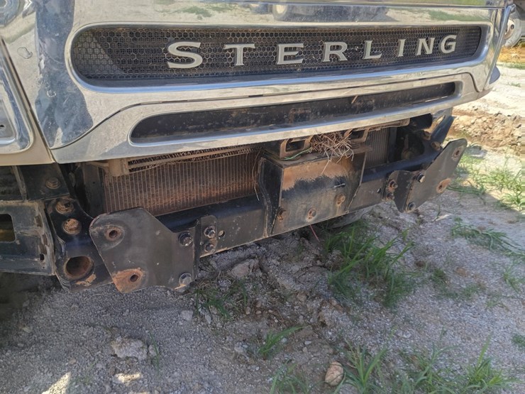 2008-sterling-l9500-image-124