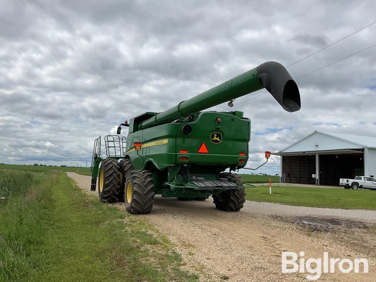 2017-john-deere-s690-image-7