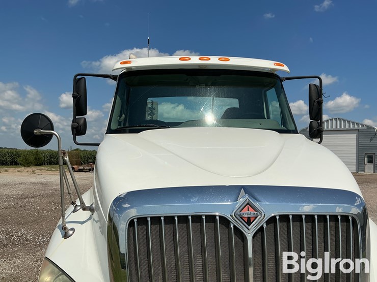2011-international-prostar-image-15