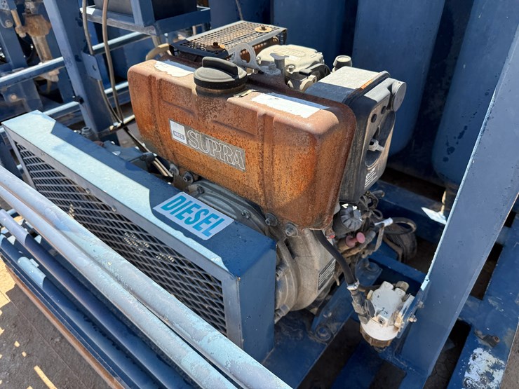 caterpillar-550-image-8