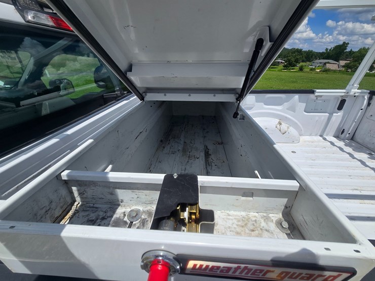 2019-ford-f150-image-48