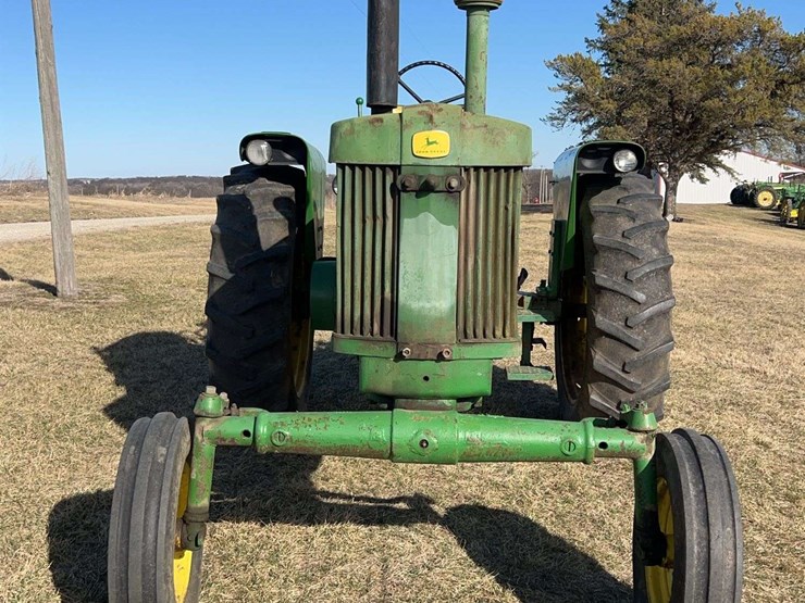 john-deere-720-image-8