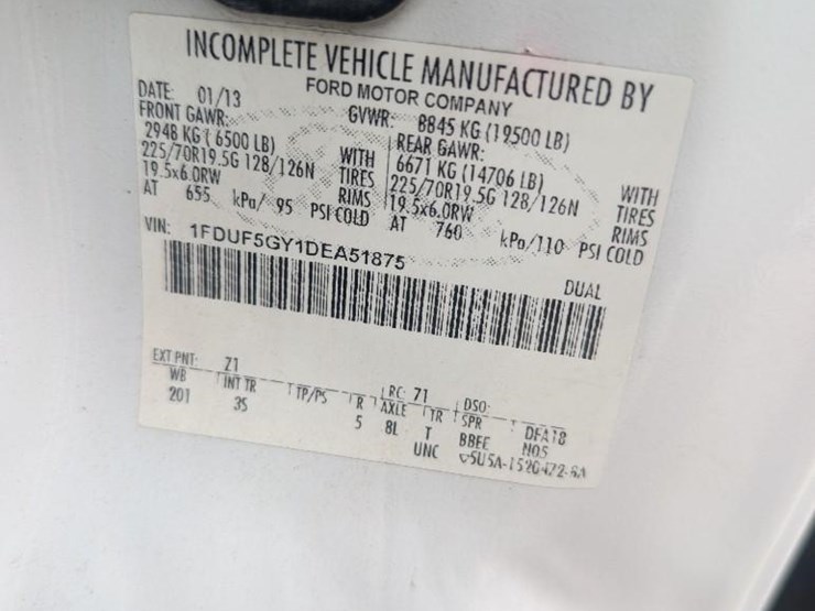 2013-ford-f550-image-2