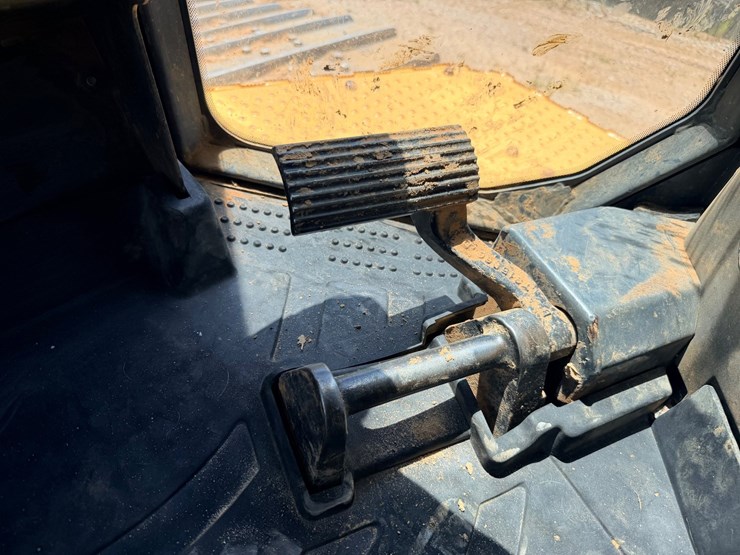 2017-deere-950k-image-68