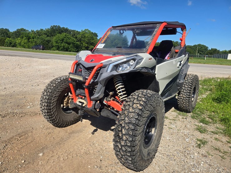 #24985-•-2021-can-am-1000-side-by-side-image-1