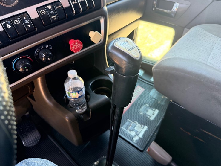 2010-kenworth-t800-image-127