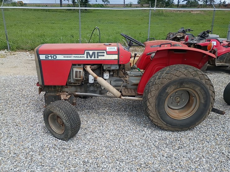 1978-massey-ferguson-210-image-2