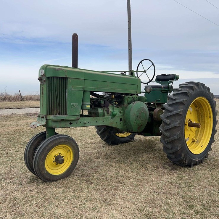 JOHN DEERE 60