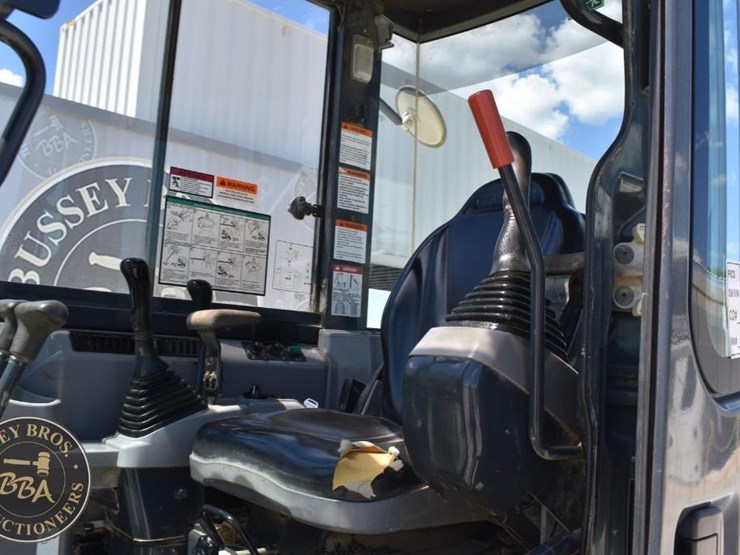 2016-komatsu-pc55mr-5-image-41