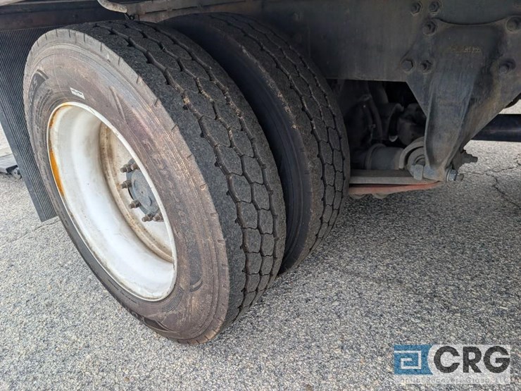 2012-freightliner-m2-stakebed-truck-image-8