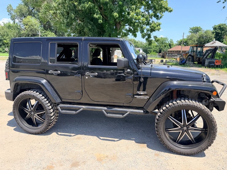 2011-jeep-wrangler-image-11
