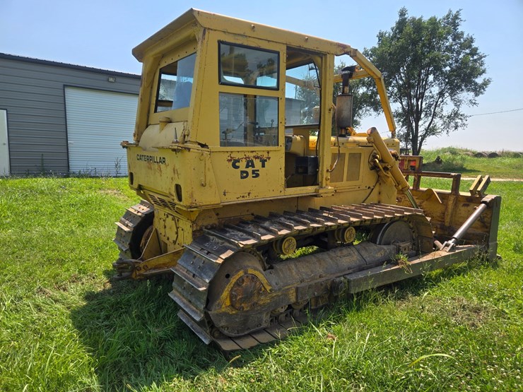 caterpillar-d5-image-13