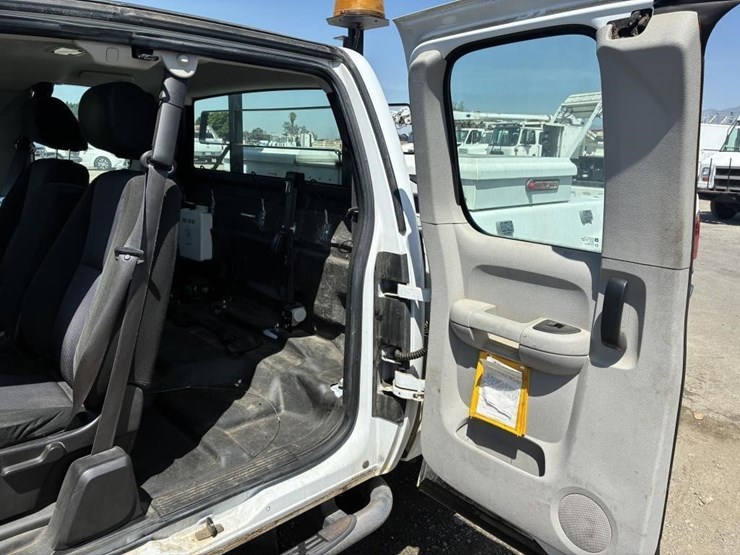 2012-gmc-sierra-2500hd-image-19