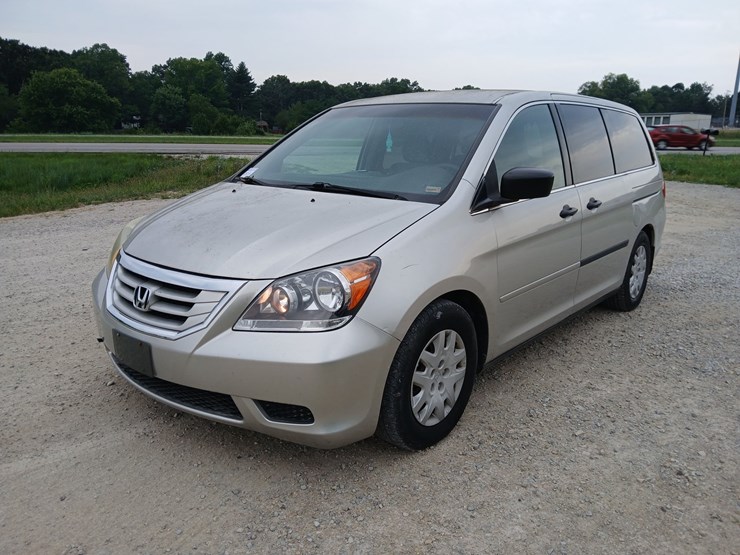 2008-honda-odyssey-image-1
