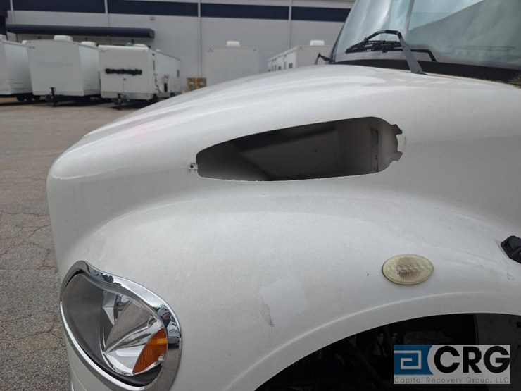 2012-freightliner-m2-stakebed-truck-image-6