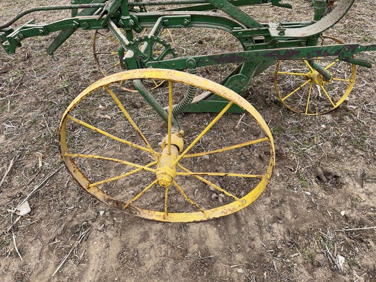 john-deere-one-bottom-plow-image-13