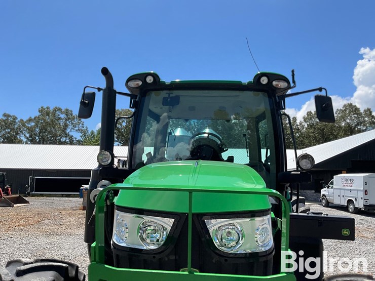 2019-john-deere-6110r-image-14