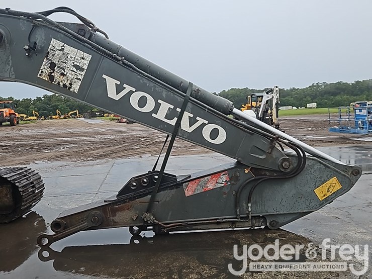 volvo-ec240b-lc-image-16