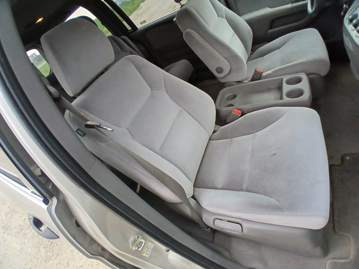 2008-honda-odyssey-image-35