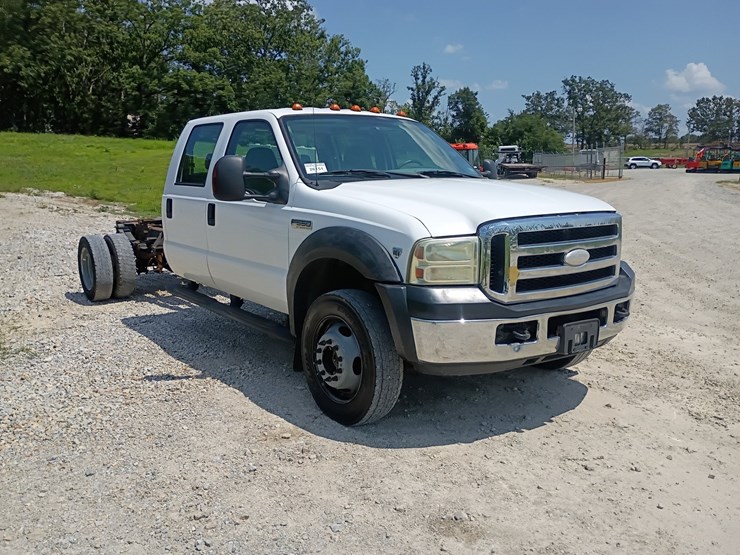 2007-ford-f550-image-13