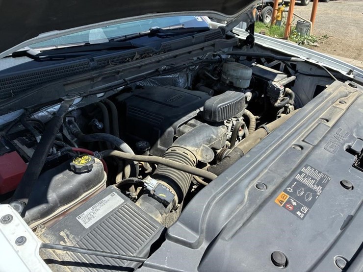 2015-gmc-2500hd-image-11