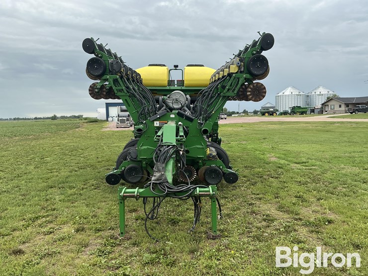 2009-john-deere-1790-image-2
