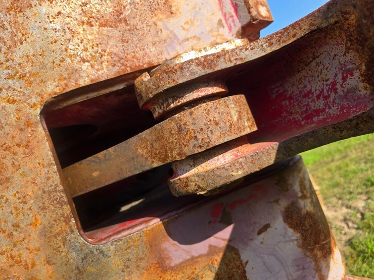 2015-caterpillar-521b-image-89