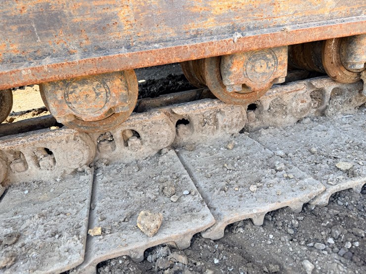 2010-caterpillar-328d-image-80
