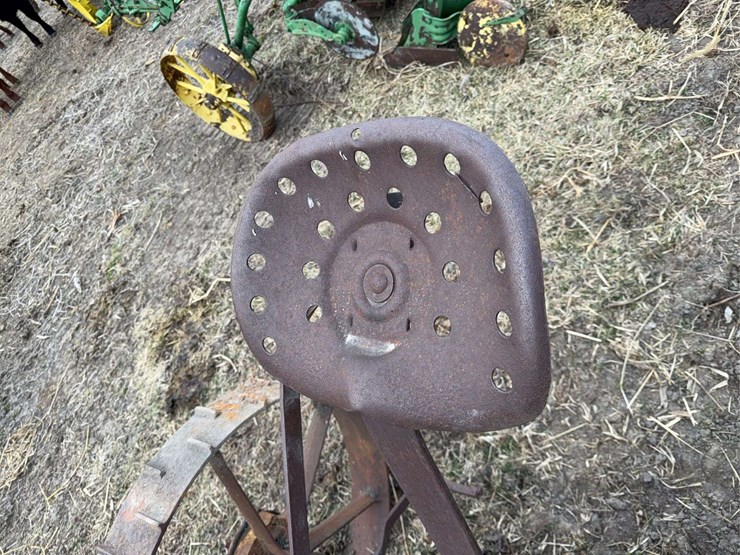 john-deere-no.-4-sickle-bar-mower-image-13