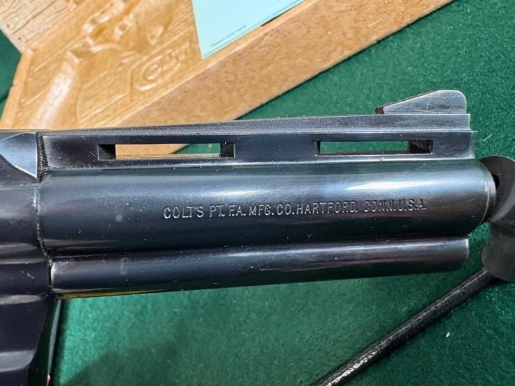 colt-diamondback-38spl-ctg-revolver-image-5