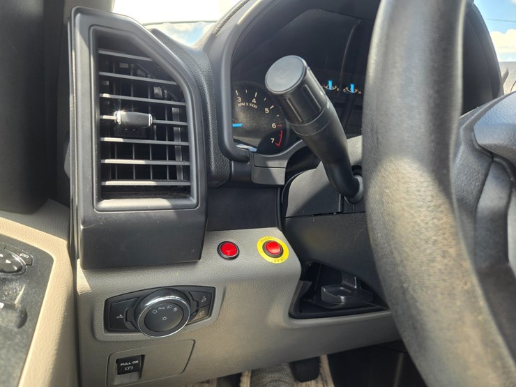 2019-ford-f150-image-42