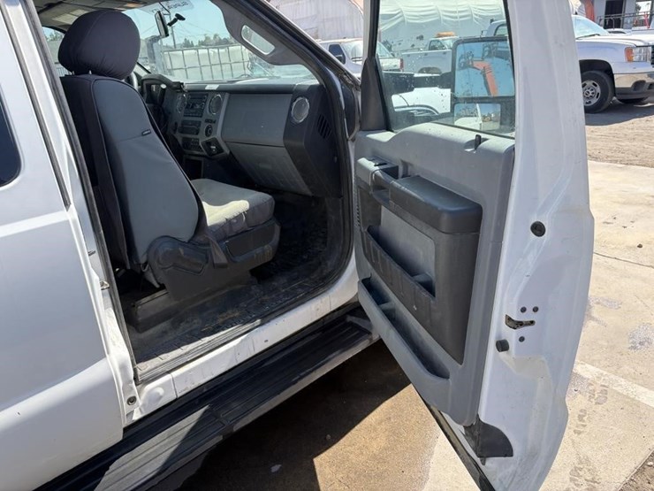 2015-ford-f450-image-11