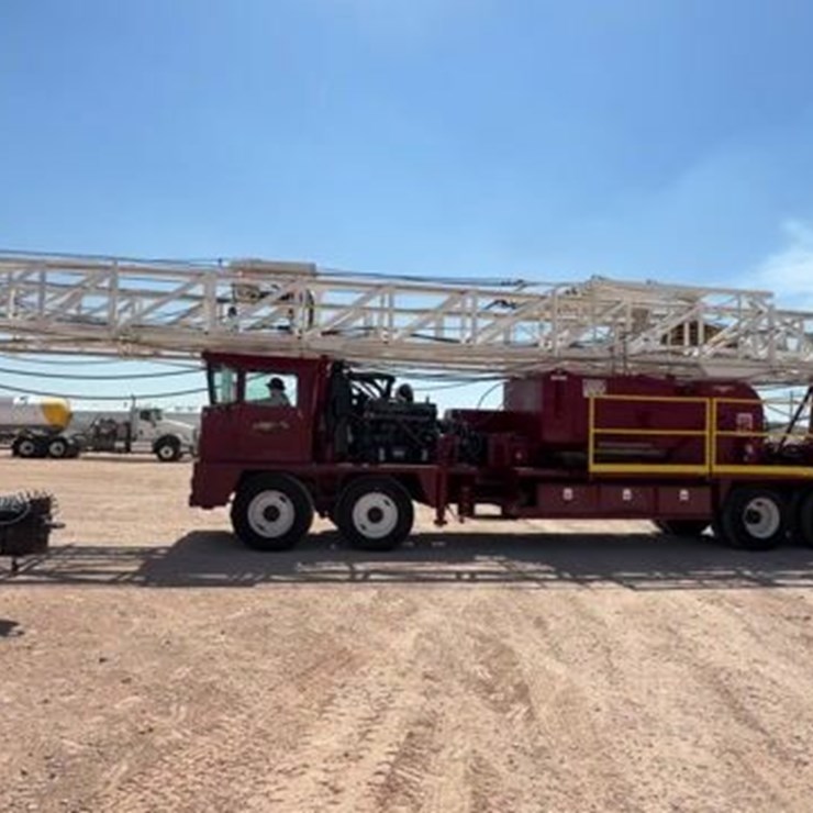 1980 TAYLOR 4-AXLE WELL SERVICE RIG