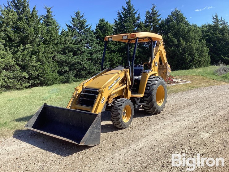 2001-john-deere-110-image-1