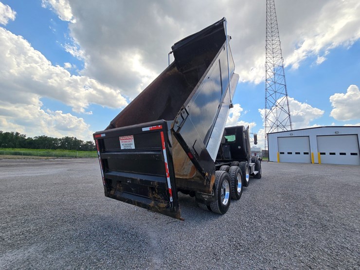 2015-kenworth-t800-image-93