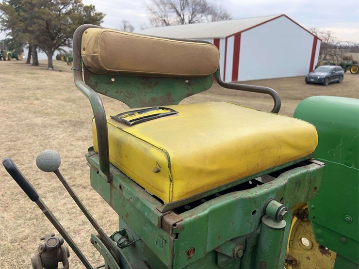 john-deere-720-image-33