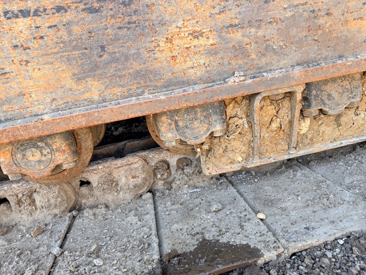 2010-caterpillar-328d-image-81