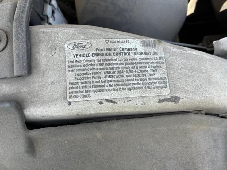 2004-ford-f450-image-15