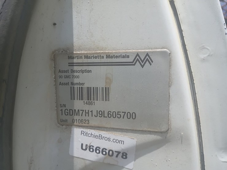 gmc-topkick-image-20