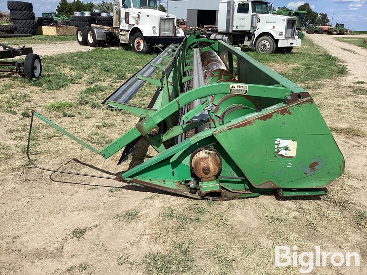 john-deere-230-image-8